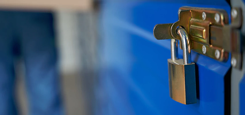 Industrial Door Lock Repair And Installation in Laval, QC