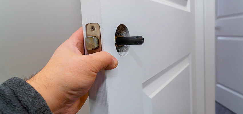 Nighttime Locksmith For Lock Repair in Laval, QC