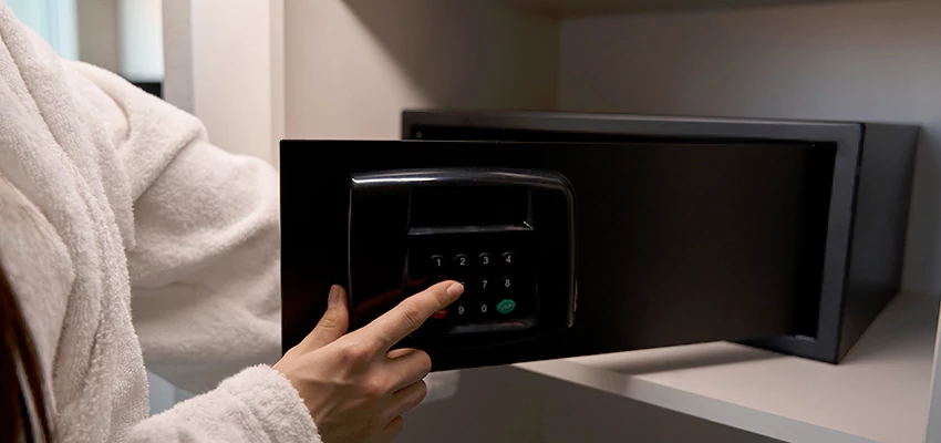 Safe Unlocking Service Company in Canada