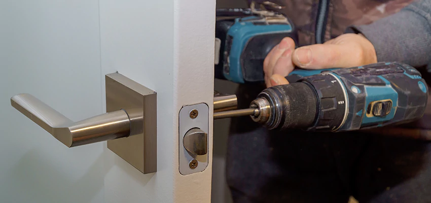 Broken Door Handle Lock Repair in Brampton, ON