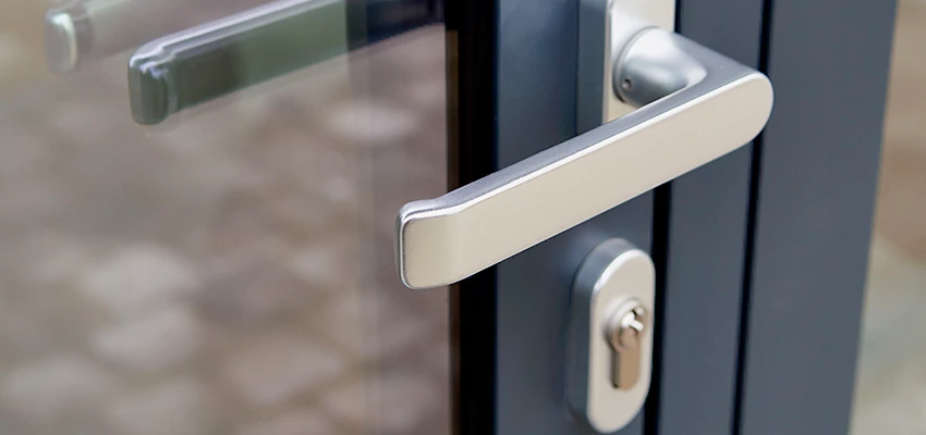 Broken Door Lock Cylinder Repair in Brossard, QC