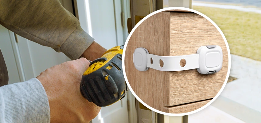 Childproof Sliding Door Locks in Pickering, ON