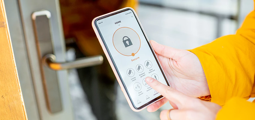 Automatic Door Lock Opener Repair in Laval, QC