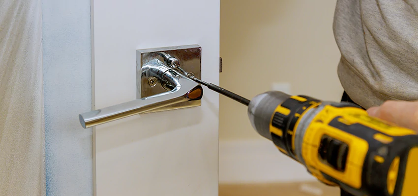 After-hours Locksmith  For Lock Troubleshooting in Laval, QC