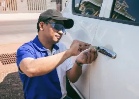Car Locksmith in Pickering, ON